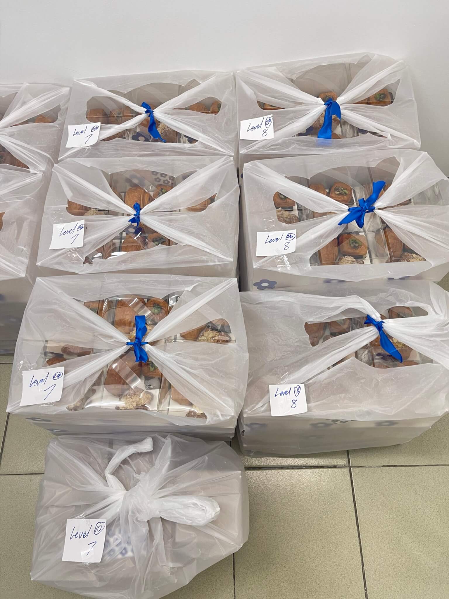 kl event mini pastries box